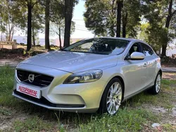 Cinza Usado 2013 Volvo V40 Momentum Carrinha | € 11.500 (Preço justo)