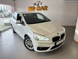 Branco Usado 2014 BMW 216 Active Tourer Sport Line Monovolume | € 14.900 (Preço justo)