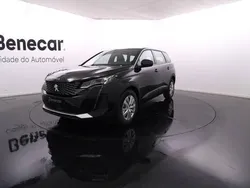 Preto Usado 2023 Peugeot 5008 Active Monovolume | € 33.900 (Preço justo)