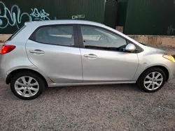Cinzento Usado 2008 Mazda 2 Citadino | € 3.999