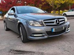Cinzento Usado 2011 Mercedes C220 Coupé | € 17.500 (Preço justo)