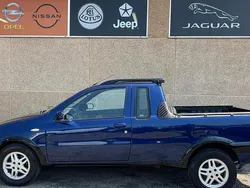 Azul Usado 2005 Fiat Strada SUV | € 6.900