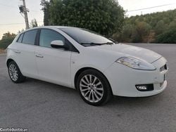 Branco Usado 2011 Fiat Bravo Citadino | € 5.500 (Preço justo)