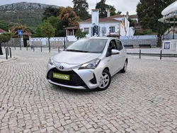 Cinzento Usado 2019 Toyota Yaris Citadino | € 15.950 (Preço justo)