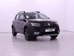 Noir nacre Usado 2017 Dacia Sandero Citadino | € 10.490 (Preço justo)