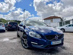 Azul Usado 2016 Volvo V60 Carrinha | € 16.490 (Preço justo)