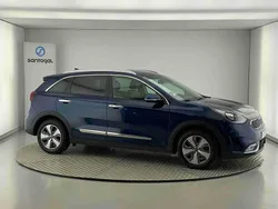 Azul Usado 2018 Kia Niro SUV | € 18.490 (Preço justo)