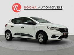 Branco Usado 2024 Dacia Sandero Essentiel Citadino | € 14.999 (Bom preço)