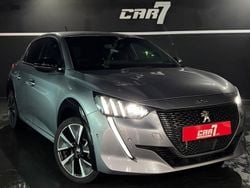 Cinza Usado 2021 Peugeot e-208 GT Citadino | € 20.990 (Preço justo)