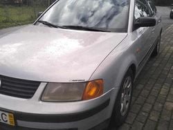 Cinzento Usado 1998 VW Passat Sedan | € 1.750 (Super Preço)