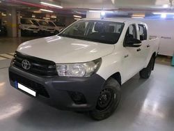Branco Usado 2017 Toyota HiLux Pickup | € 31.800 (Preço elevado)