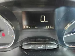Cinzento Usado 2014 Peugeot 2008 SUV | € 7.950 (Bom preço)