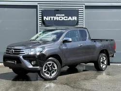 Cinzento Usado 2016 Toyota HiLux Pickup | € 29.499 (Preço elevado)