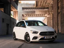 Branco Usado 2020 Mercedes B180 Monovolume | € 28.950