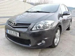 Cinza Usado 2011 Toyota Auris Sport | € 10.750 (Bom preço)