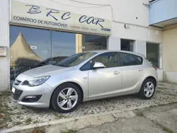 Usado 2013 Opel Astra Sedan | € 7.500 (Preço justo)