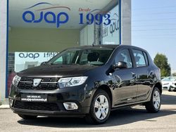 Preto Usado 2019 Dacia Sandero Comfort Citadino | € 10.970 (Preço justo)