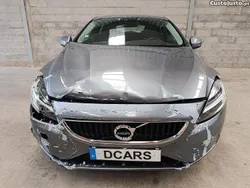 Cinza Usado 2017 Volvo V40 Carrinha | € 7.880