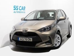 Castanho Usado 2022 Toyota Yaris Comfort | € 16.250 (Preço justo)