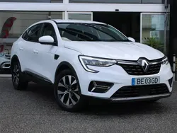 Branco Usado 2022 Renault Arkana Intens SUV | € 23.900 (Bom preço)