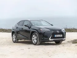 Usado 2021 Lexus UX 250h SUV | € 32.500