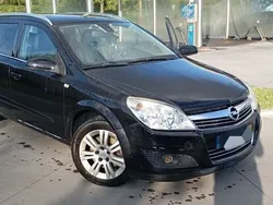 Usado 2008 Opel Astra Sedan | € 3.450 (Preço justo)