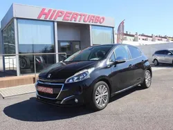 Preto Usado 2018 Peugeot 208 Citadino | € 10.900 (Preço justo)