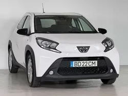 Branco Usado 2023 Toyota Aygo Pulse Citadino | € 13.990 (Bom preço)
