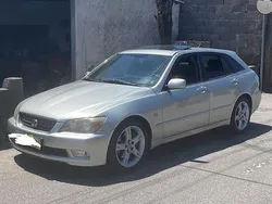 Usado 2002 Lexus IS200 Carrinha | € 8.500