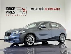 Cinza Usado 2020 BMW 116 Advantage Citadino | € 21.990 (Preço justo)