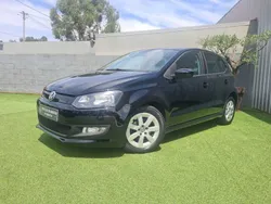 Usado 2013 VW Polo Sedan | € 9.490 (Caro)