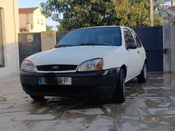 Branco Usado 2000 Ford Fiesta Citadino | € 1.350
