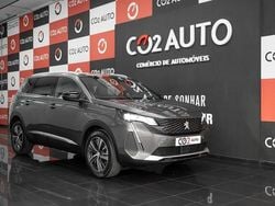 Cinzento Usado 2024 Peugeot 5008 Allure Monovolume | € 33.900 (Preço justo)