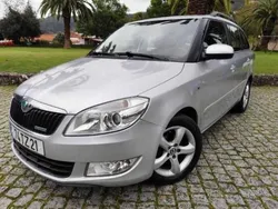 Cinzento Usado 2011 Skoda Fabia Carrinha | € 6.250 (Preço elevado)