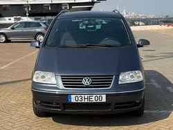 Cinza Usado 2009 VW Sharan Monovolume | € 8.100