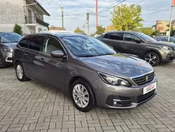 Cinzento Usado 2017 Peugeot 308 Allure Carrinha | € 15.900 (Caro)