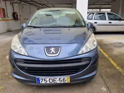 Cinzento Usado 2007 Peugeot 207 Citadino | € 4.800 (Preço justo)