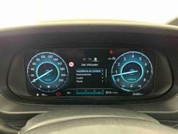 Cinzento Usado 2024 Hyundai i20 Comfort Citadino | € 17.490 (Preço justo)