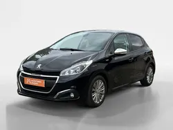 Preto Usado 2017 Peugeot 208 Style Citadino | € 9.900 (Preço justo)