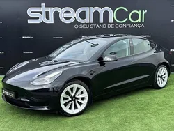 Preto Usado 2022 Tesla Model 3 Sedan | € 28.900 (Preço justo)