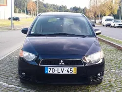 Preto Usado 2011 Mitsubishi Colt Citadino | € 3.500