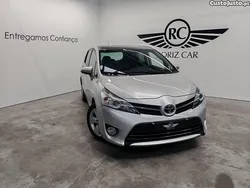 Cinza Usado 2014 Toyota Verso Comfort Monovolume | € 13.490