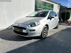 Cinza Usado 2012 Fiat Punto Easy Citadino | € 6.900 (Preço justo)