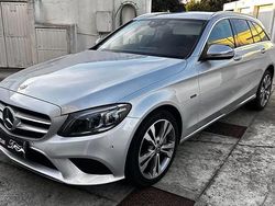 Cinzento Usado 2021 Mercedes C300e Avantgarde Carrinha | € 27.500