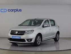 Cinza Usado 2015 Dacia Sandero Comfort Citadino | € 11.500 (Preço justo)