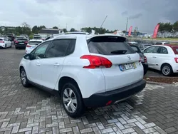 Branco Usado 2017 Peugeot 2008 Active SUV | € 10.990 (Bom preço)