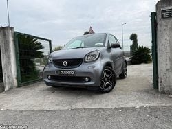 Cinza Usado 2019 Smart ForTwo Coupé Passion Coupé | € 16.160 (Preço justo)