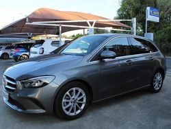 Cinzento Usado 2020 Mercedes B180 Progressive Monovolume | € 25.600 (Preço justo)