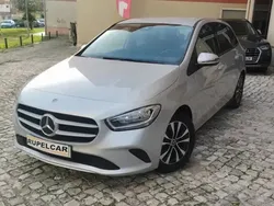 Cinza prata Usado 2021 Mercedes B180 Business Monovolume | € 28.900
