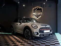 Cinzento Usado 2021 Mini Cooper Citadino | € 29.900